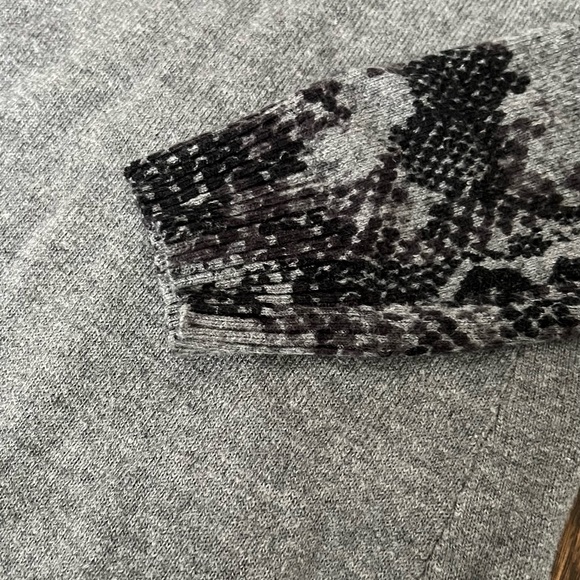 Banana Republic Sweater Dress Size XS - Picture 3 of 3